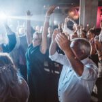 kai schwab hochzeitsfotografie party jung alt